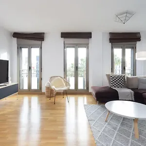 Hauzify I Ramon Y Cajal Apartamento